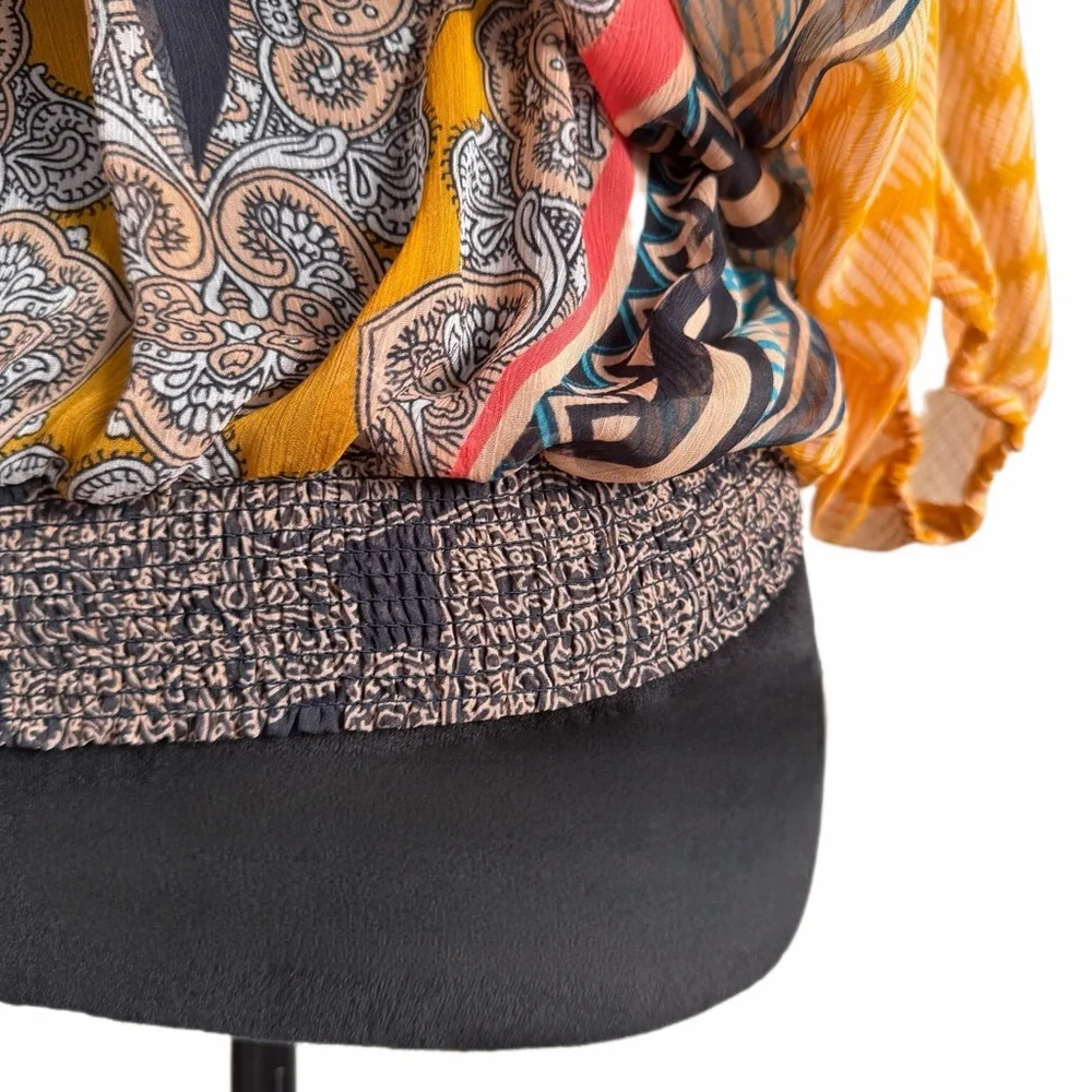 Multicolor Patterned Women's Top - Picture 6 of 8